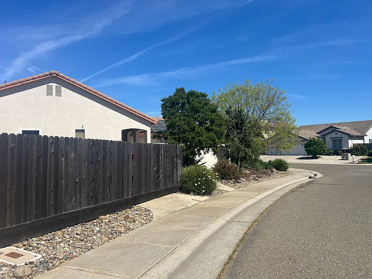 8037 Bester Ct — Photo 19