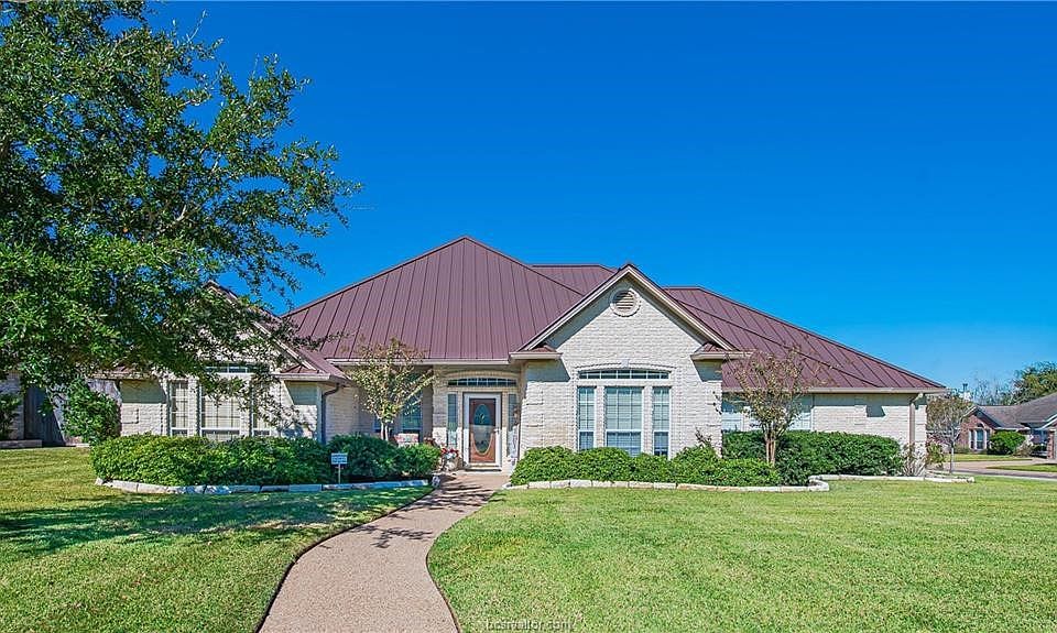 1st image of 309 Stoney Hills Ct