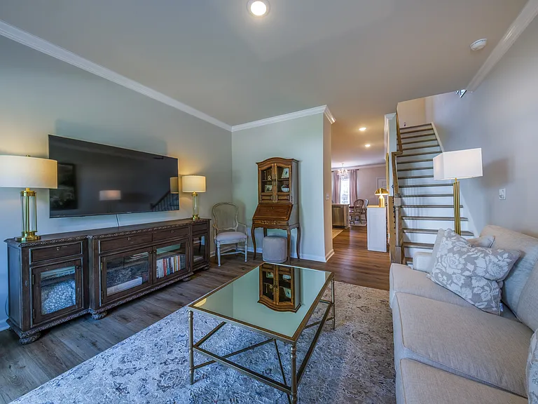3160 N Hills Dr — Photo 11