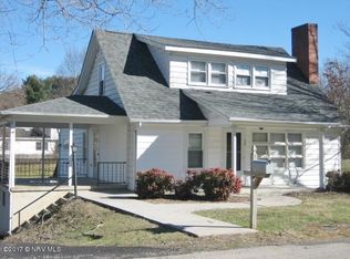 110 Phlegar St, Christiansburg, VA 24073