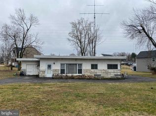 2549 Linconia Ave, Trevose, PA