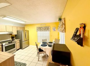 5496 Viburnum Cir, Delray Beach, FL 33484