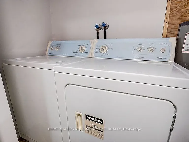 24 Barrington Cres #BASEMENT — Photo 10