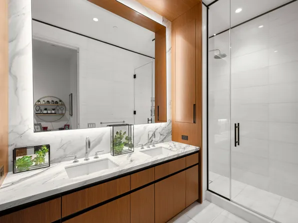 15 East 30th Street image 11 of 14