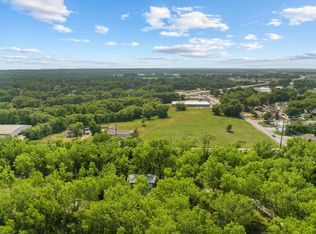 Donald Burton, Waterloo, IA 50703
