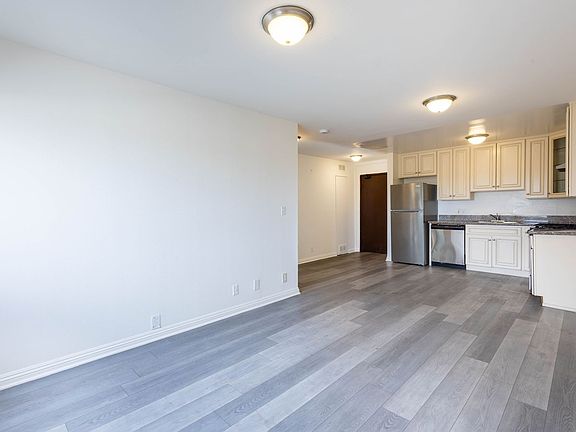 3rd image of 2816 San Marino St APT 506
