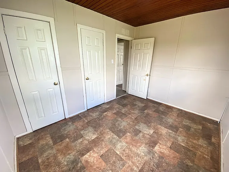 2709 Cline St — Photo 14