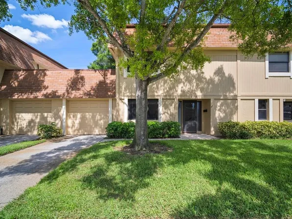 8373 17th St N #18C, Saint Petersburg, FL 33702