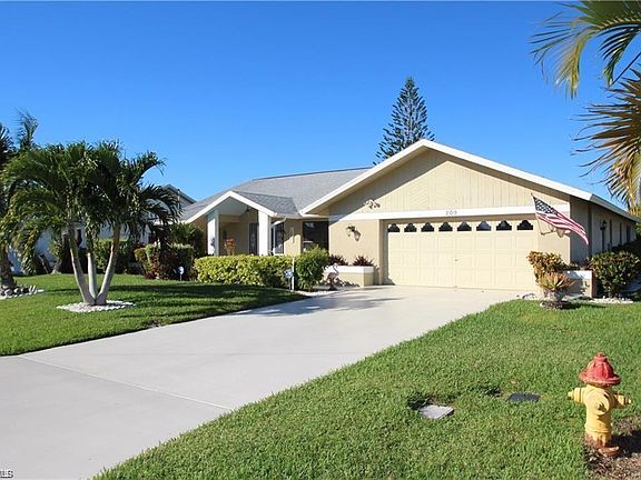 2nd image of 209 SW 45th St