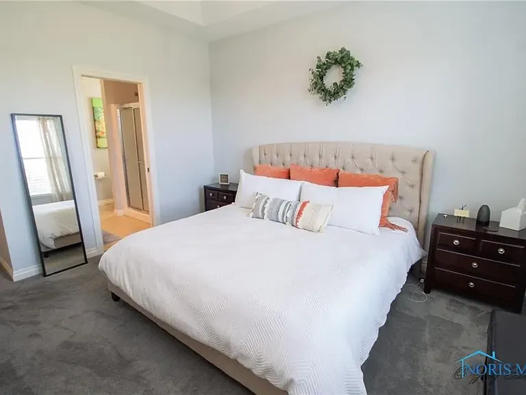 1544 N Redhawk Dr — Photo 10