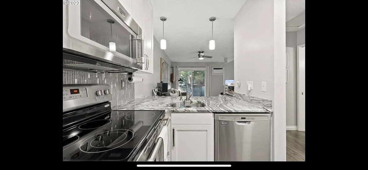 1 bed, 468 sqft, $1,600 — Photo 3
