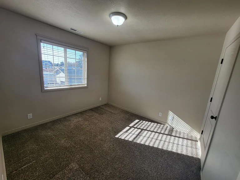 184 Stockham Blvd #D — Photo 6