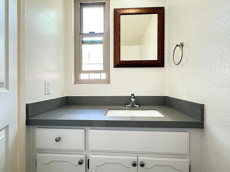 6805 Briarwood Dr — Photo 7