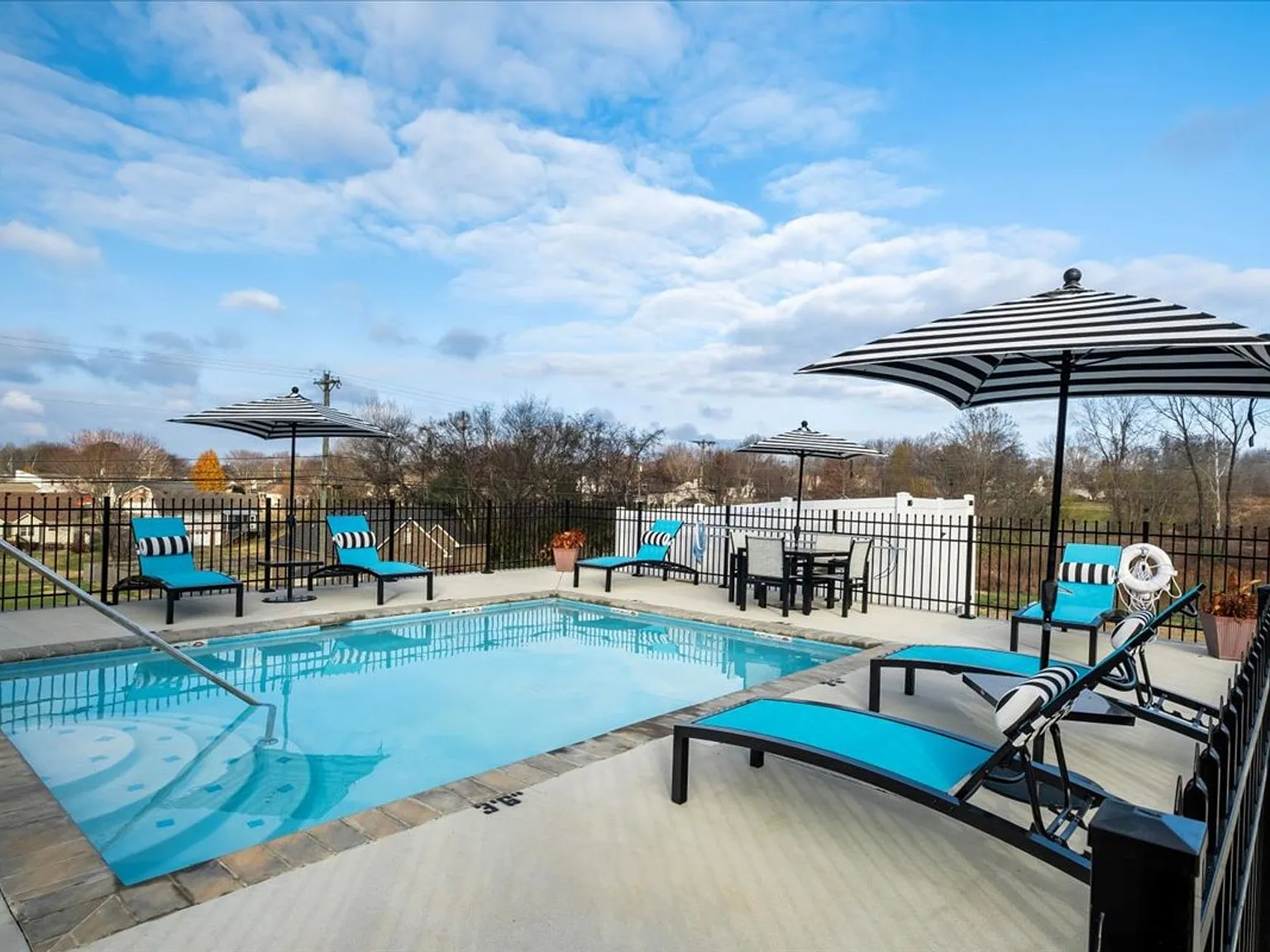Clearsky Townhomes — Photo 1