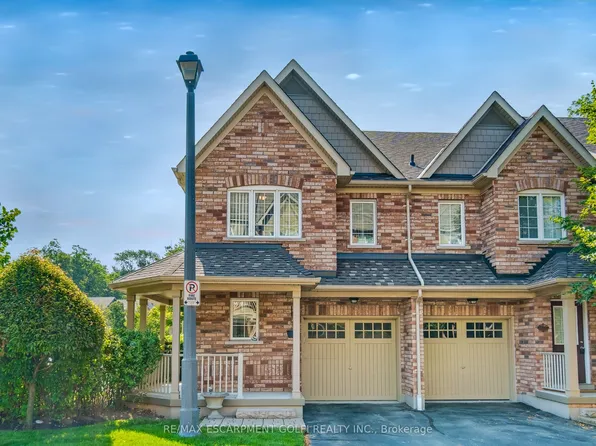 233 Duskywing Way #43, Oakville, ON L6L 0C5