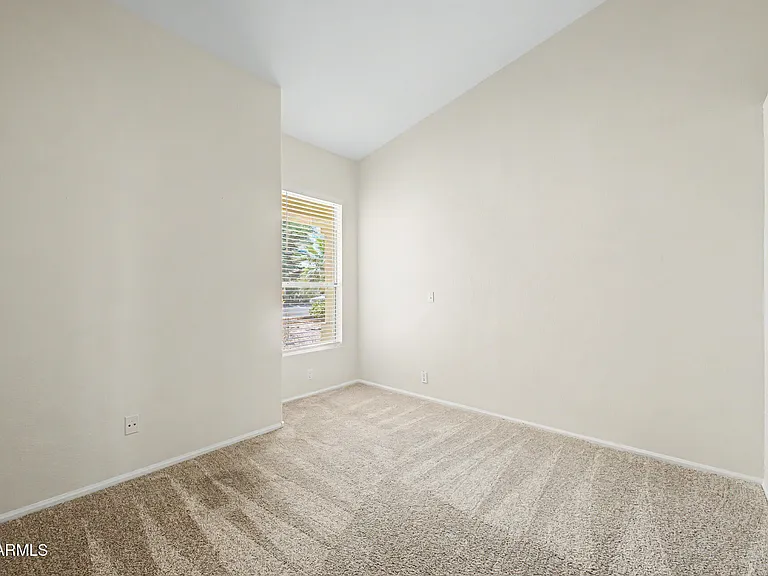 1068 W Glenmere Dr — Photo 13