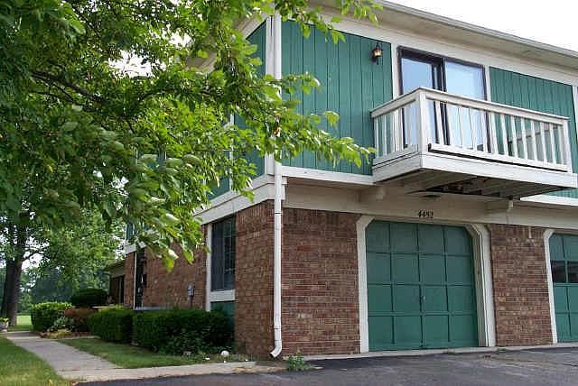 1st image of 4452 N Four Seasons Cir