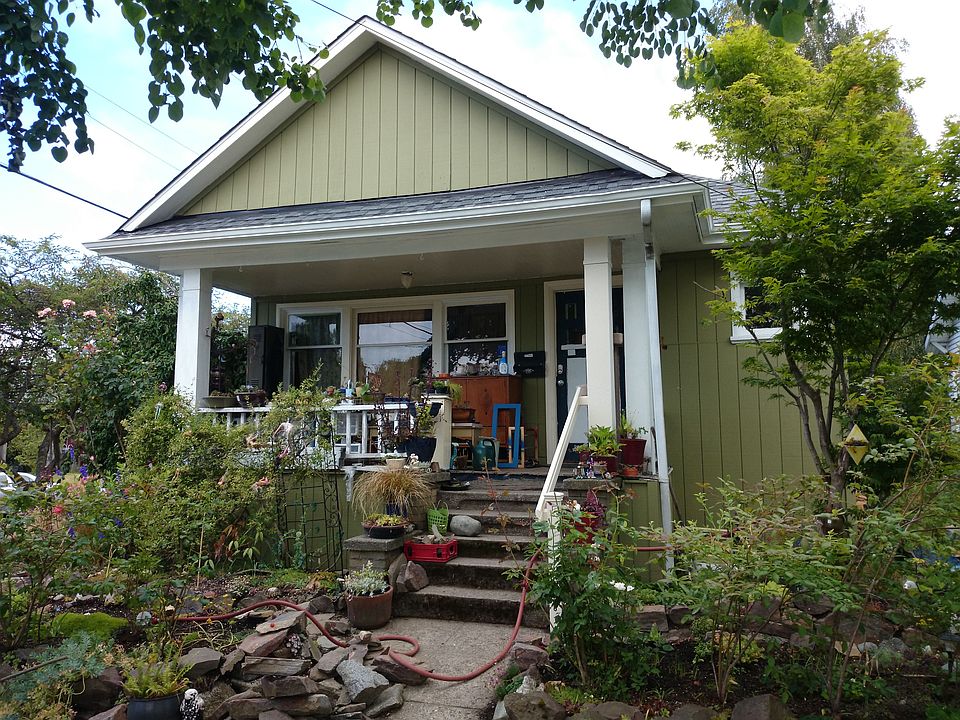 2nd image of 1800 N 46th St