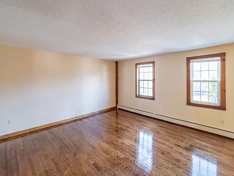 Millpond Apartments — Photo 18