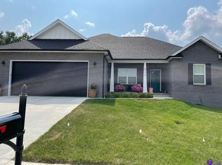 910 Silktree Cir, Elizabethtown, KY 42701
