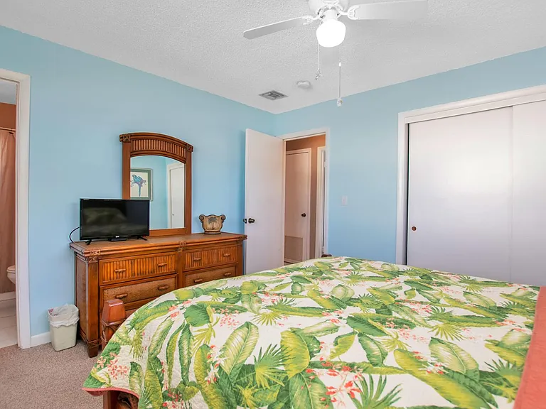 1635 Pandorea Ln — Photo 11