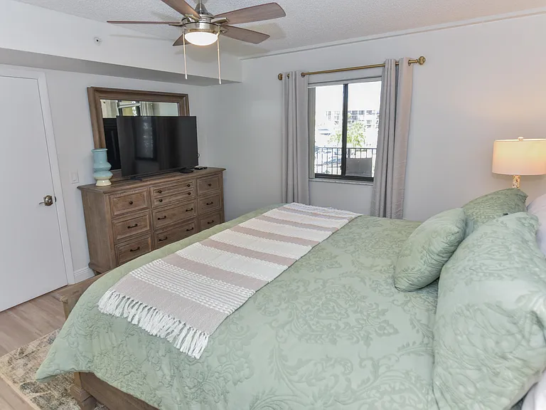 901 Seafarer Cir #302 — Photo 16