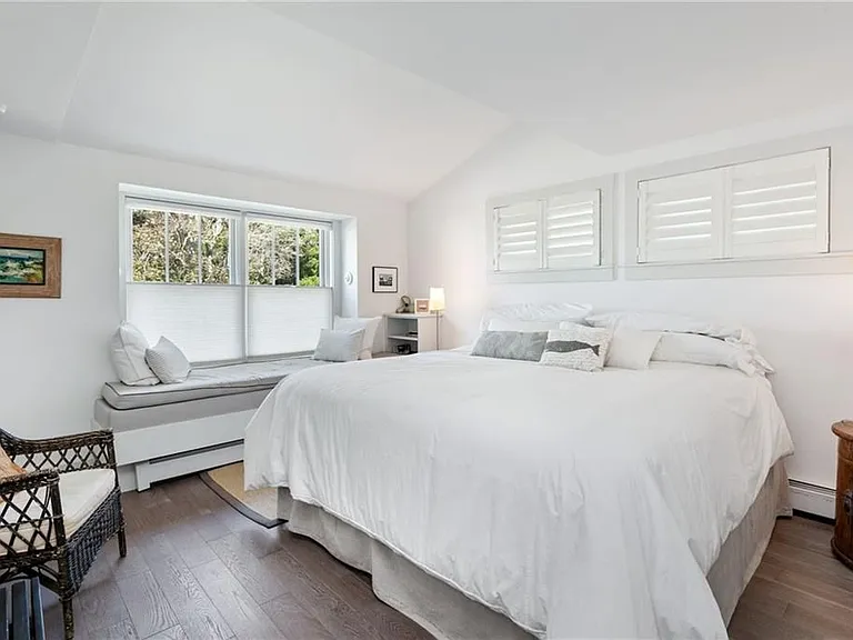 39 Shore Dr — Photo 32