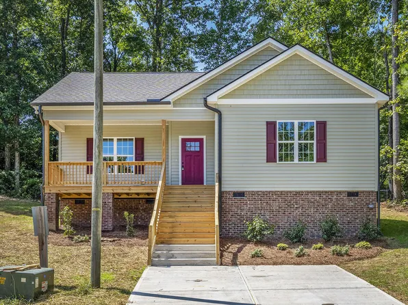 239 Ingle St, Siler City, NC 27344