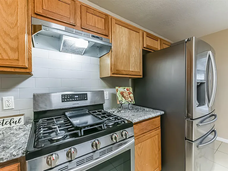 8322 Kingsbridge Meadow Dr — Photo 11