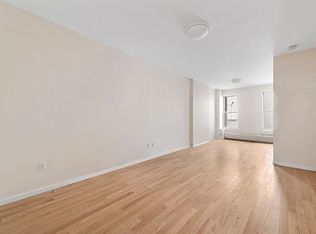 947 2nd Ave #3, New York, NY 10022