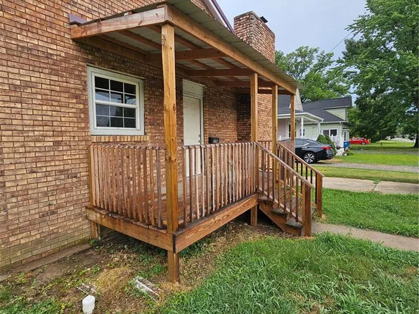 516 S Main St, Chaffee, MO 63740