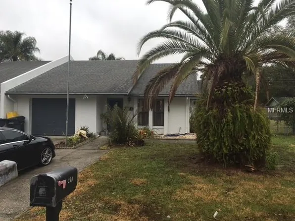 230 Village Crest Ct, Lakeland, FL 33809