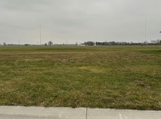 5548 Eagles Landing Dr, Oregon, OH 43616