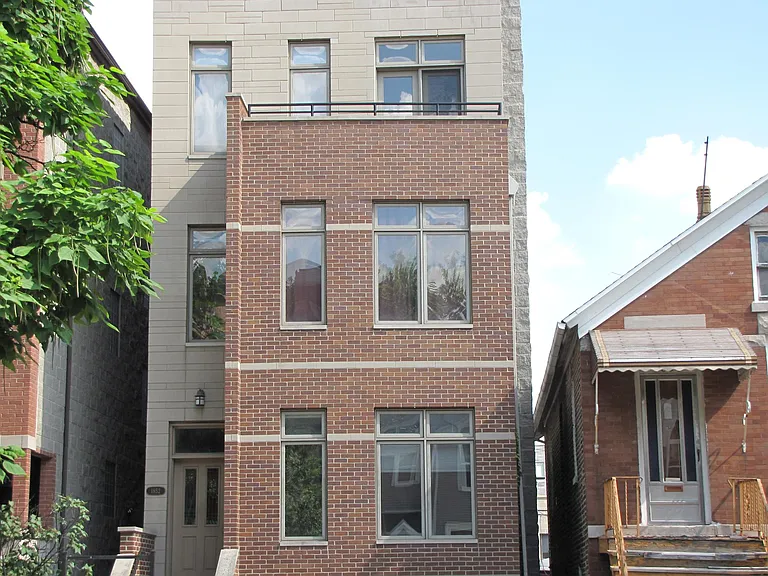 1852 W Armitage Ave #2 — Photo 1