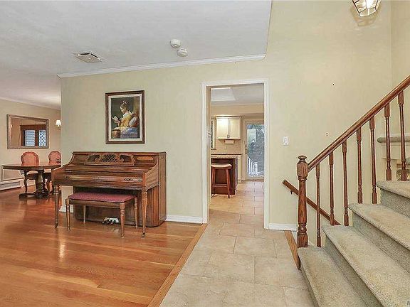 5th image of 20 Clafford Ln