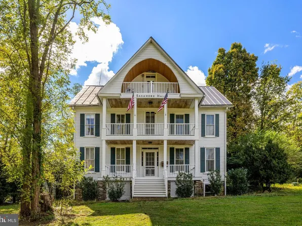 39 New Cut Rd, Round Hill, VA 20141