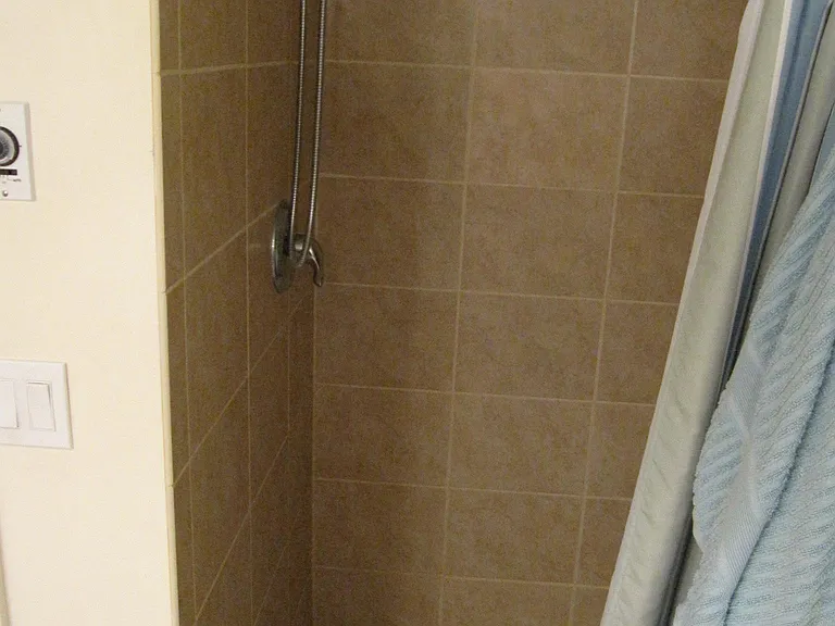 220 SE Gladstone St #5 — Photo 20
