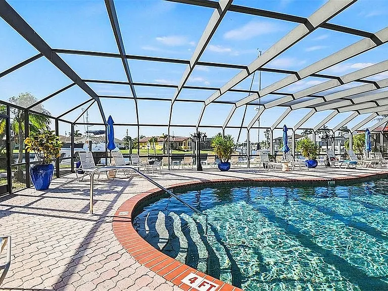 1 Colony Point Dr #8B — Photo 12