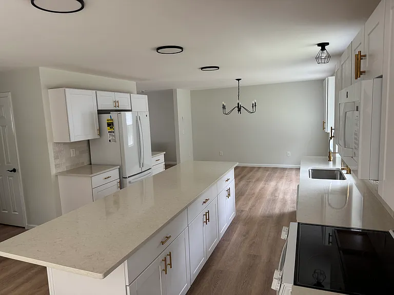 125 Cobblestone Dr — Photo 35