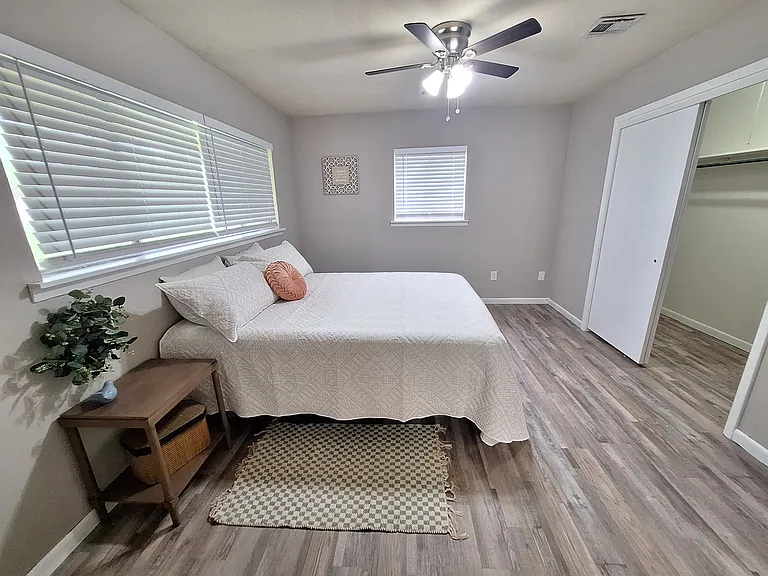 821 Princeton Rd — Photo 8