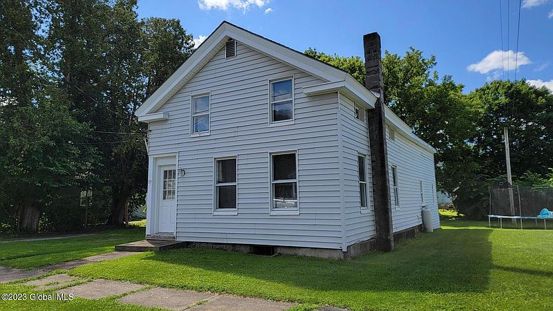 3rd image of 19 W Liberty Street