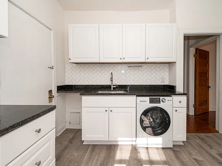 819 Colonial Ave — Photo 31