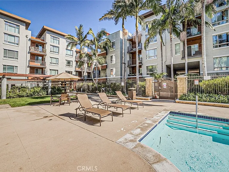 100 S Alameda #348 — Photo 32