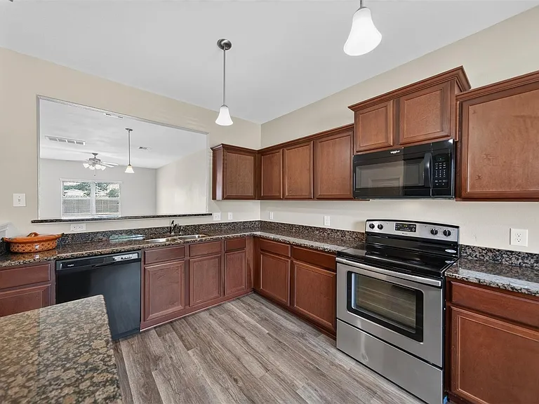 26055 Allan Poe Dr — Photo 4