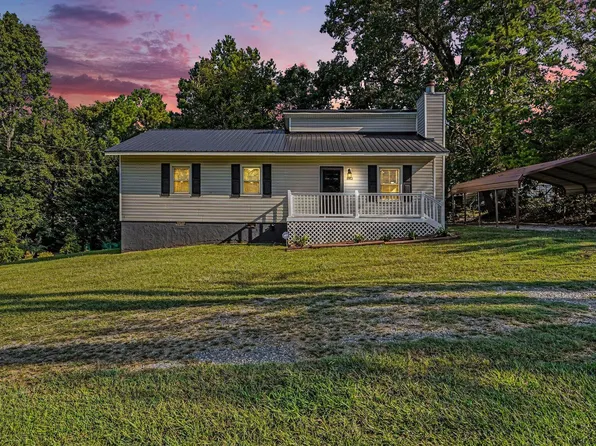 1812 N Chatham Ave, Siler City, NC 27344