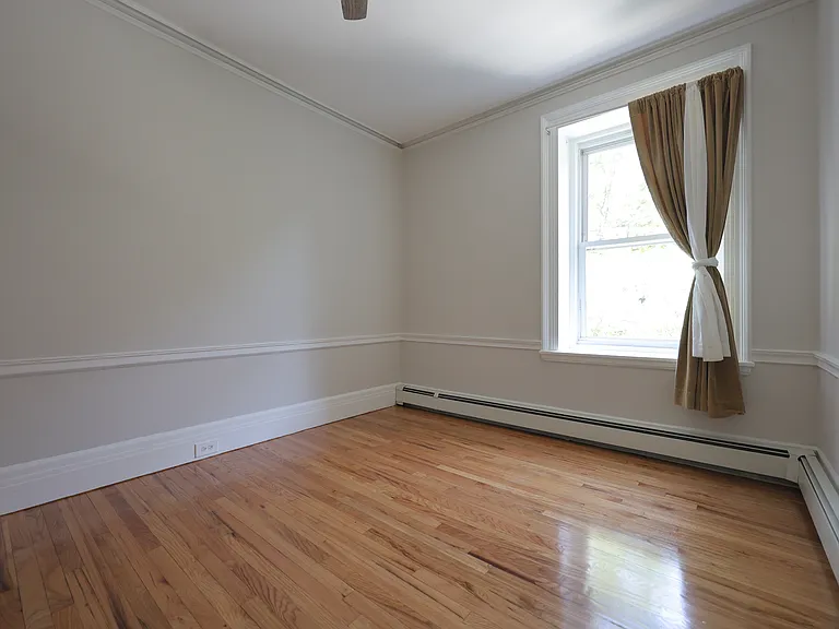 318 Tappan St #2 — Photo 10