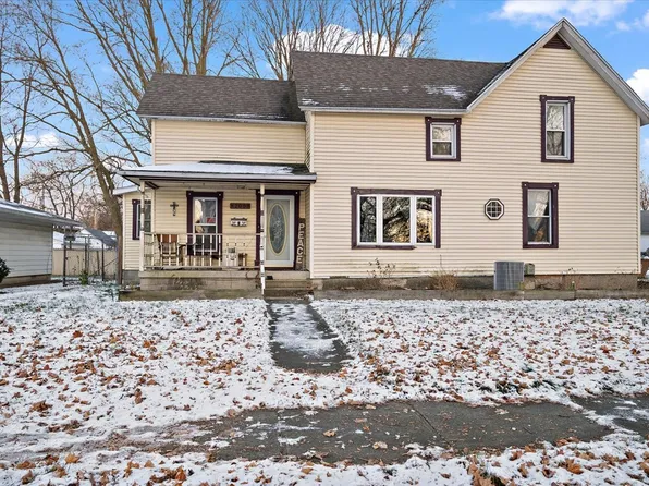 209 S 2nd St, Fairbury, IL 61739