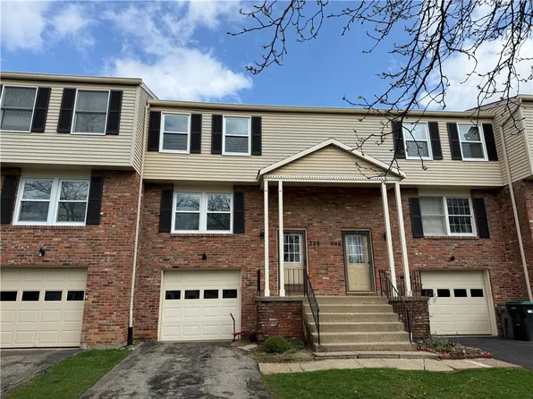 208 Quail Run Rd, Venetia, PA 15367