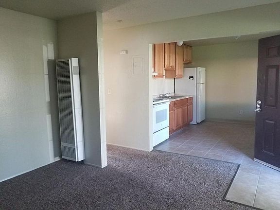 2nd image of 2240 Del Oro Ave APT 15