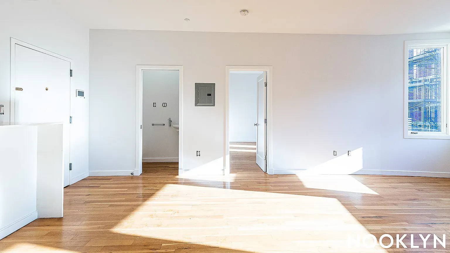 474 Grand Ave — Photo 3